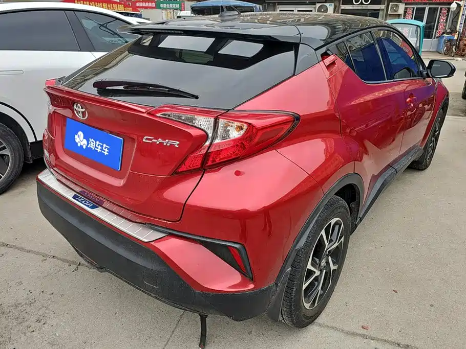 Toyota C-HR 2020 — фото 3
