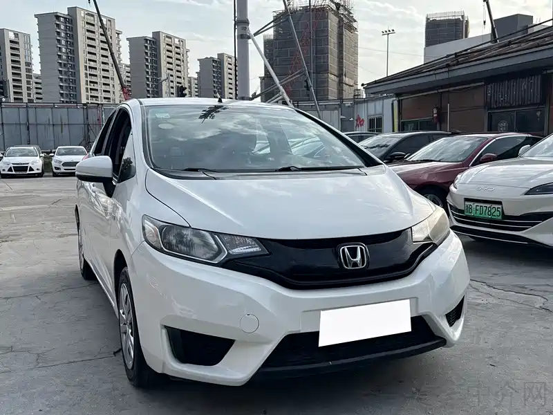 Honda Fit 2016 — фото 3