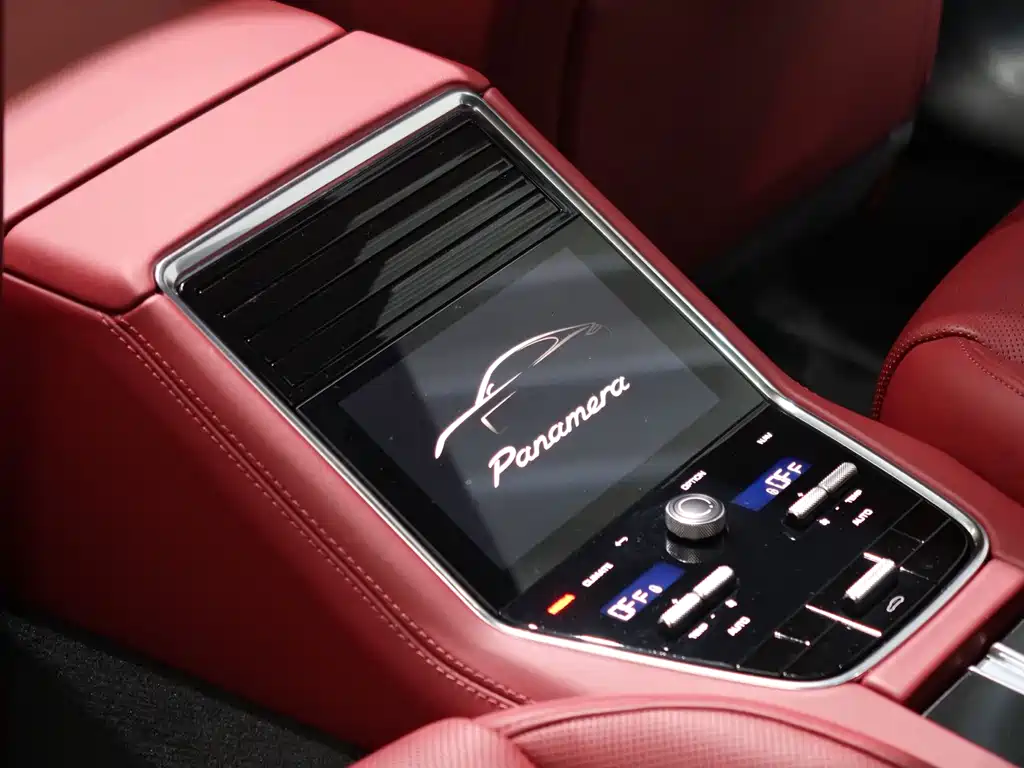Porsche Panamera 2023 — фото 10