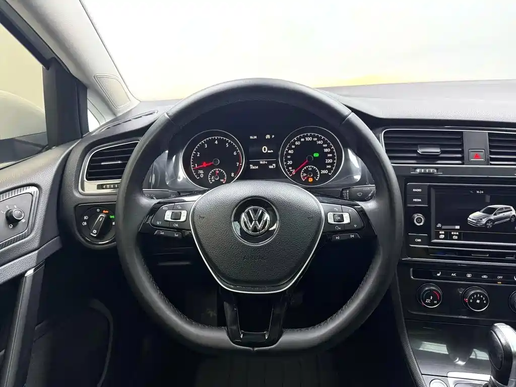 Volkswagen Golf 2017