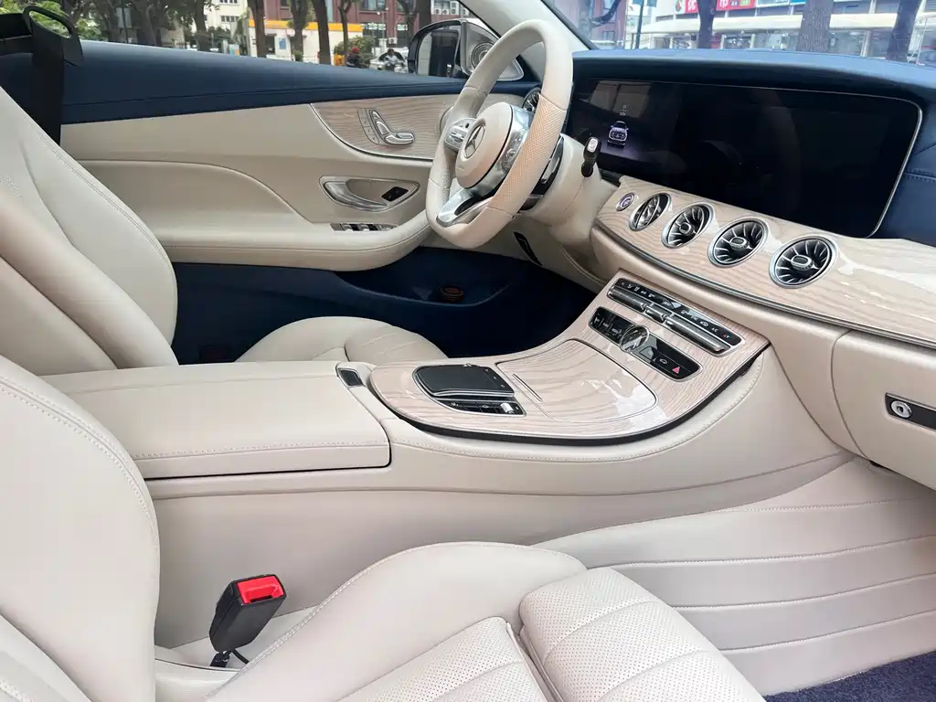 Mercedes-Benz E-Class 2020 — фото 17