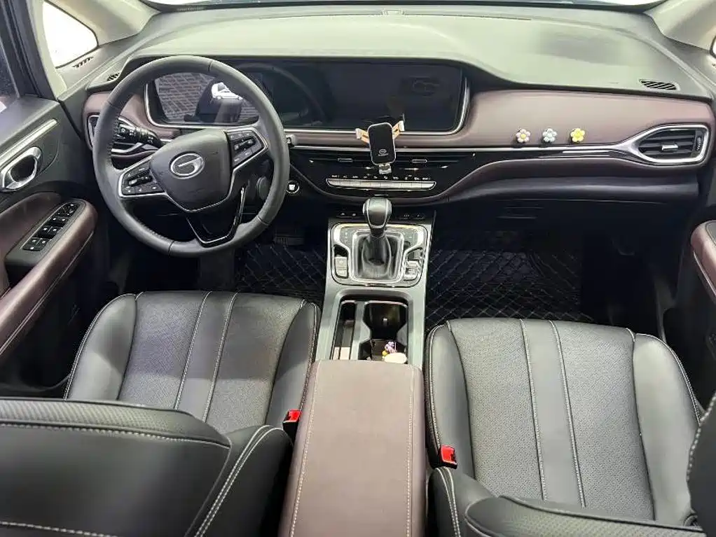 GAC Trumpchi M6 2022 — фото 15