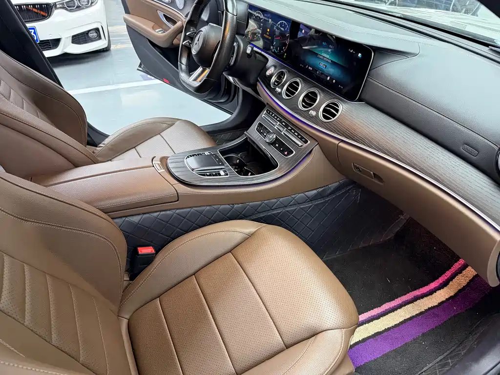 Mercedes-Benz E-Class 2021 — фото 16