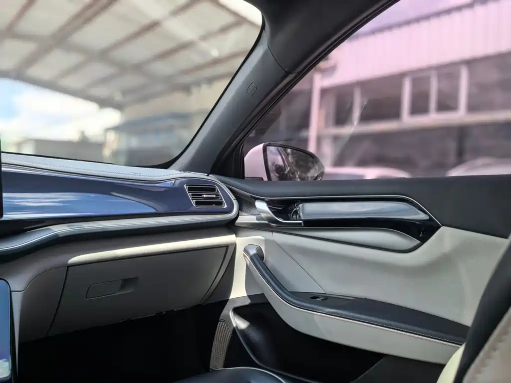 BYD Qin PLUS 2022 — фото 16