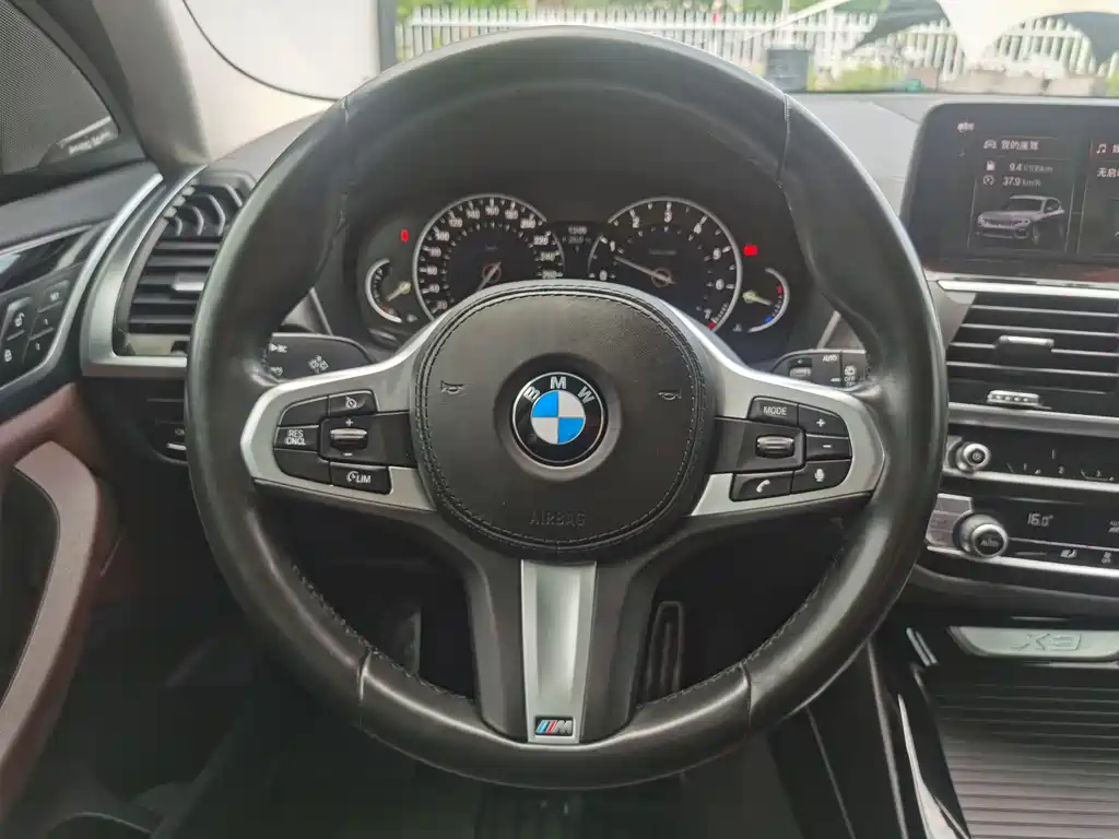 BMW X3 2019 — фото 15