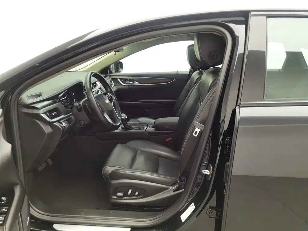 Cadillac XTS 2019 — фото 10