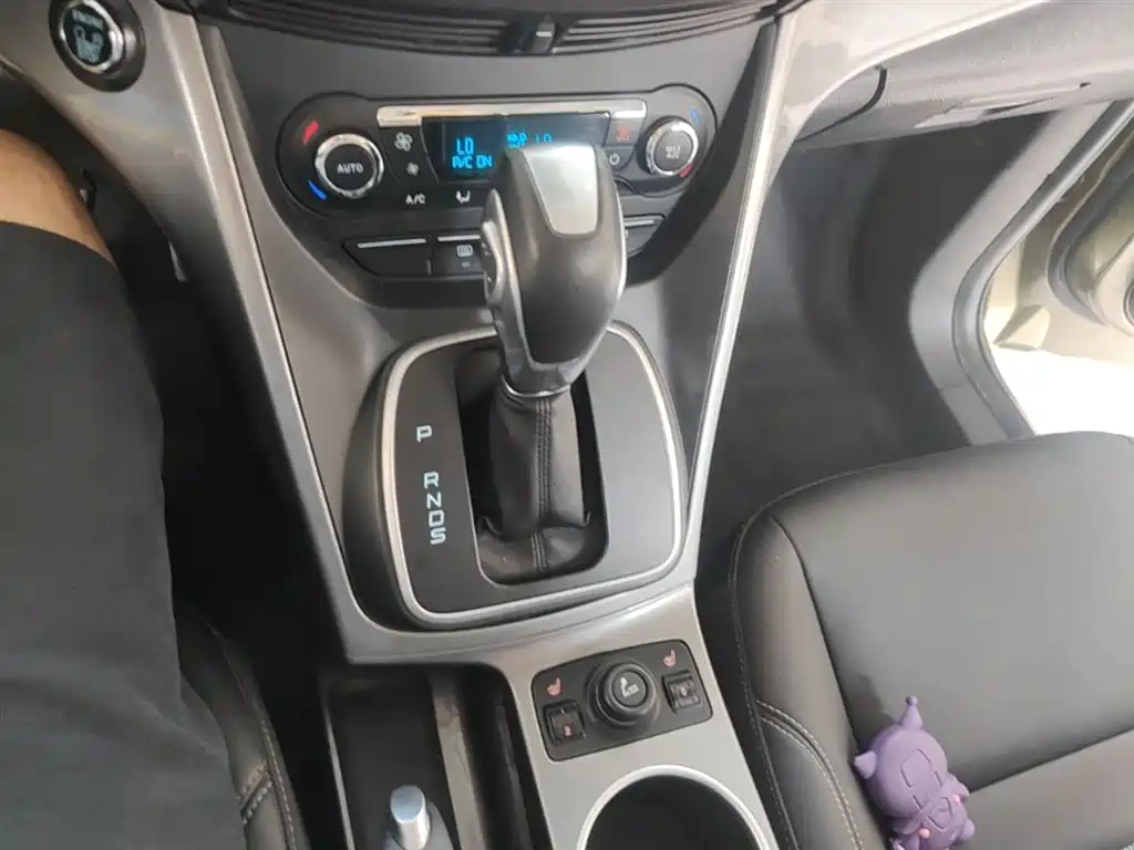Ford Kuga 2016 — фото 14