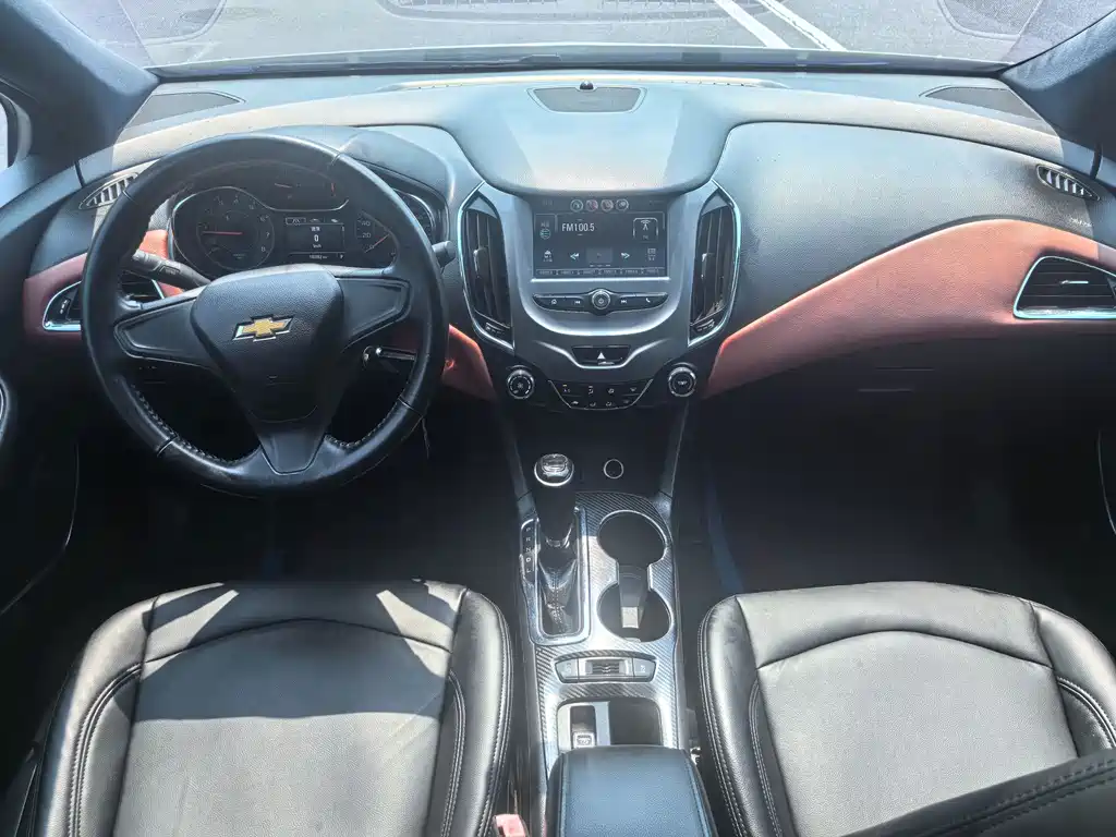 Chevrolet Cruze 2017 — фото 10