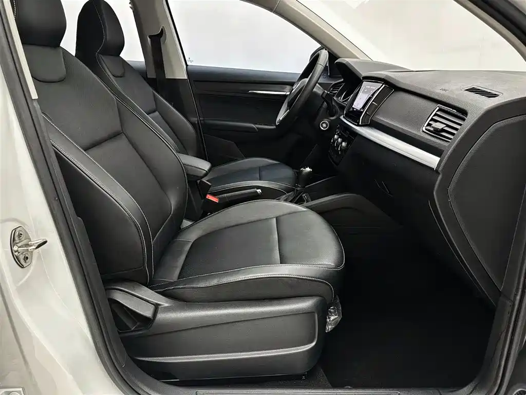 Skoda Kamiq 2023 — фото 20