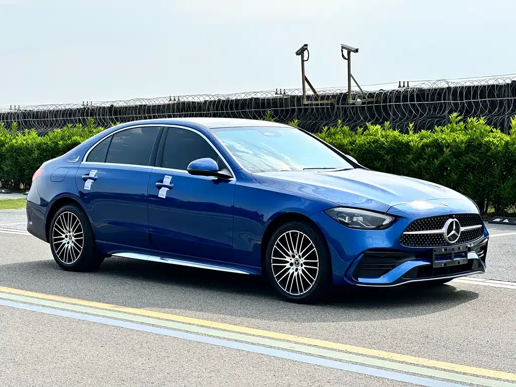 Mercedes-Benz C-Class 2022 — фото 3