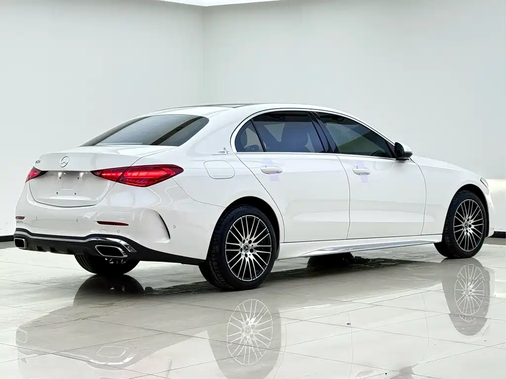 Mercedes-Benz C-Class 2022 — фото 19