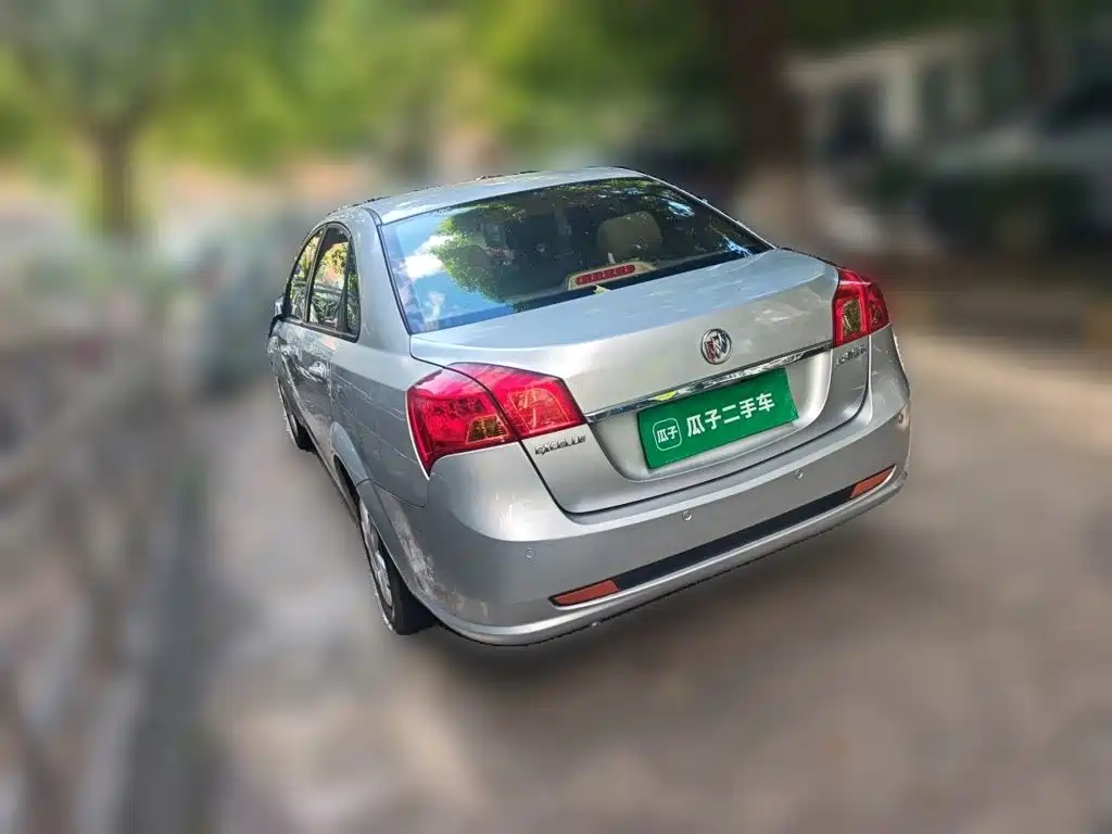 Buick Excelle 2015 — фото 25