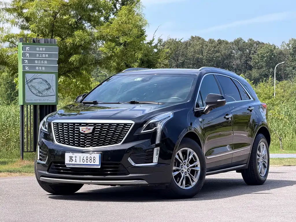 Cadillac XT5 2020 — фото 1