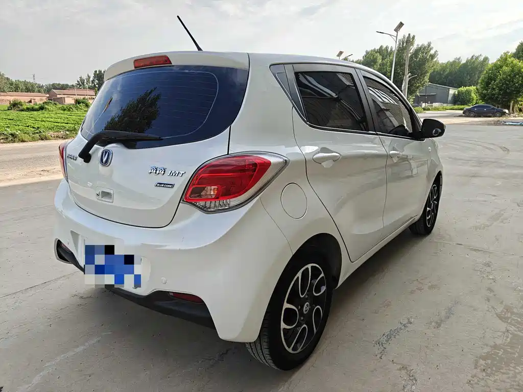 Changan BenBen 2015