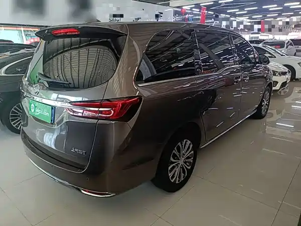 Buick GL8 2024