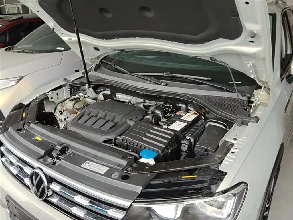 Volkswagen Tiguan L 2021 — фото 20