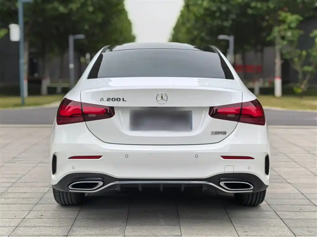 Mercedes-Benz A-Class 2024 — фото 14