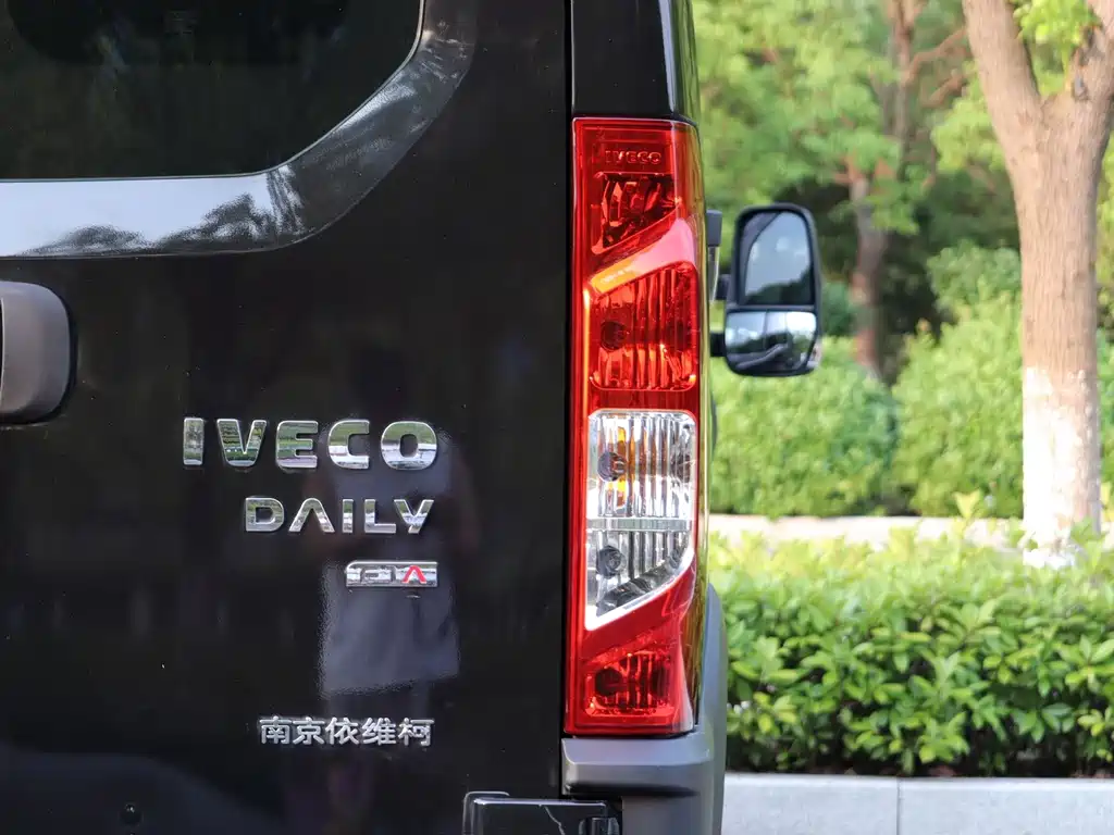 Iveco Wolfson 2023 — фото 8