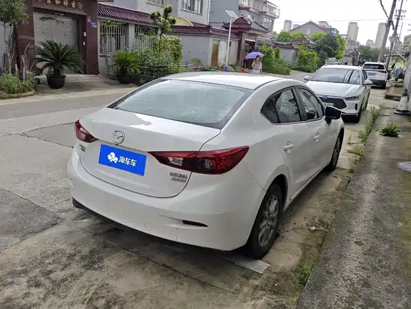 Mazda 3 Axela 2014