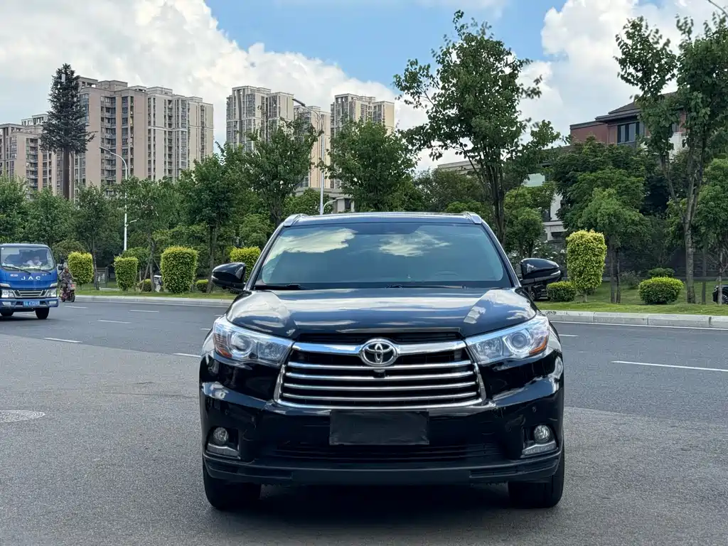 Toyota Highlander 2017 — фото 2