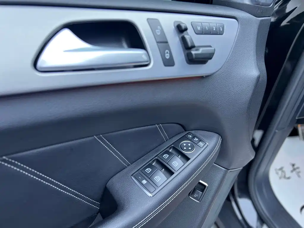 Mercedes-Benz M-Class AMG 2013 — фото 5