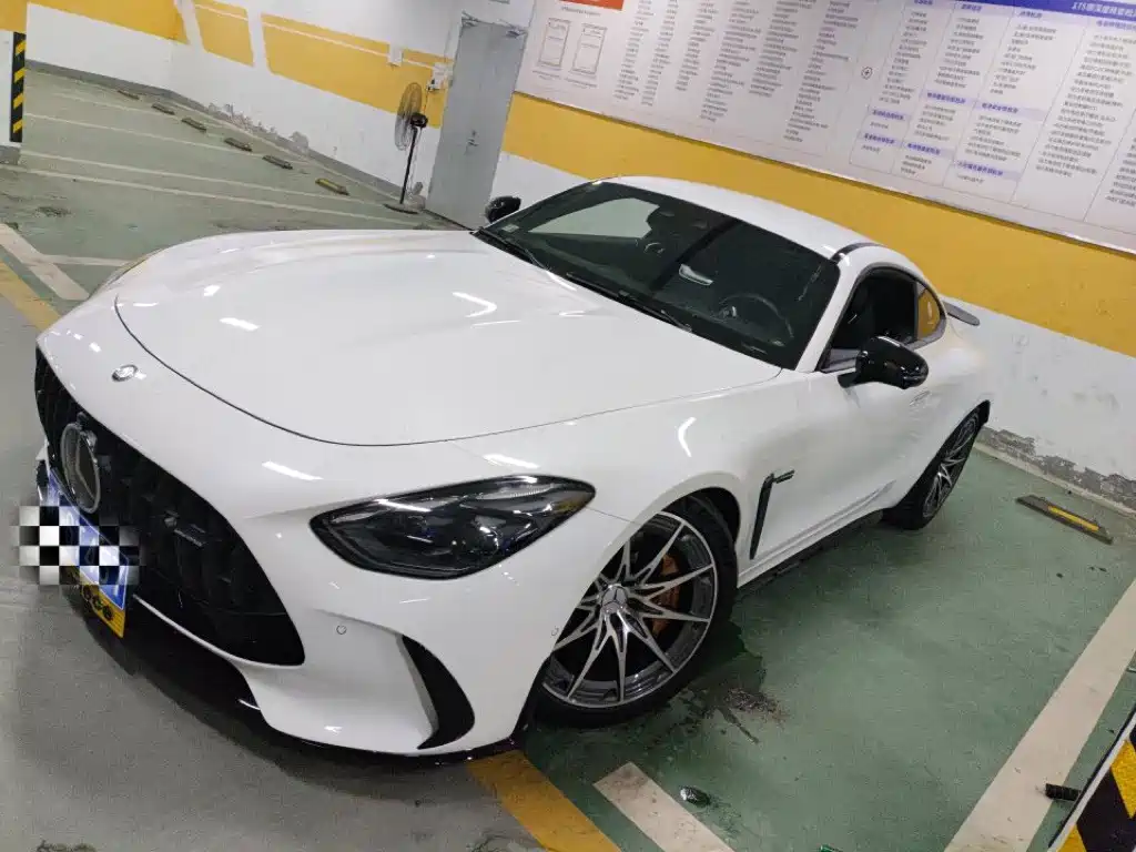 Mercedes-Benz AMG GT 2026 — фото 1