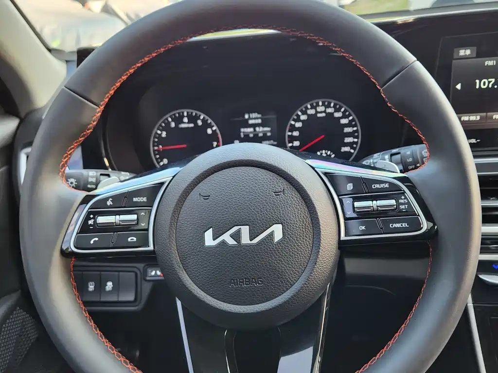 Kia KX3 2022 — фото 13