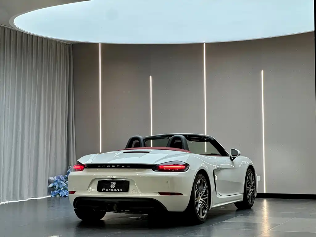 Porsche 718 2023 — фото 8