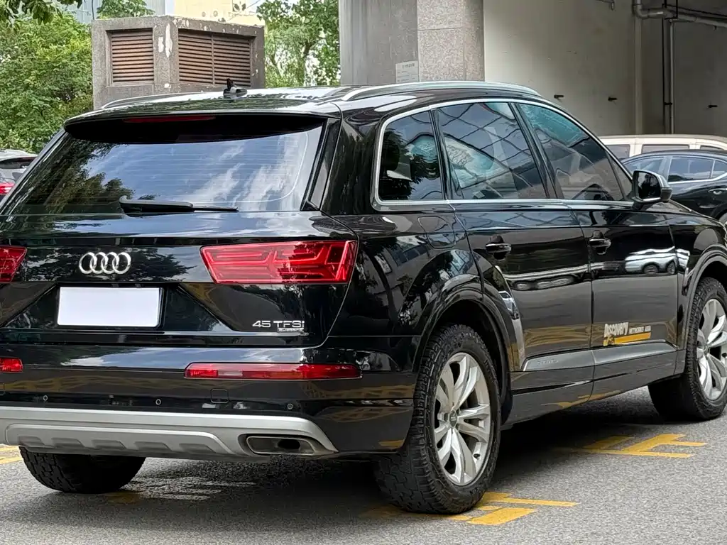 Audi Q7 2018 — фото 5
