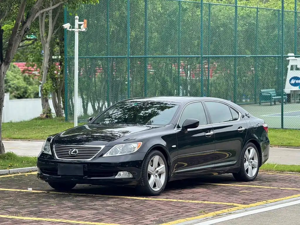 Lexus LS 2009