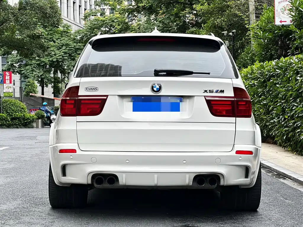 BMW X5 M 2011 — фото 5