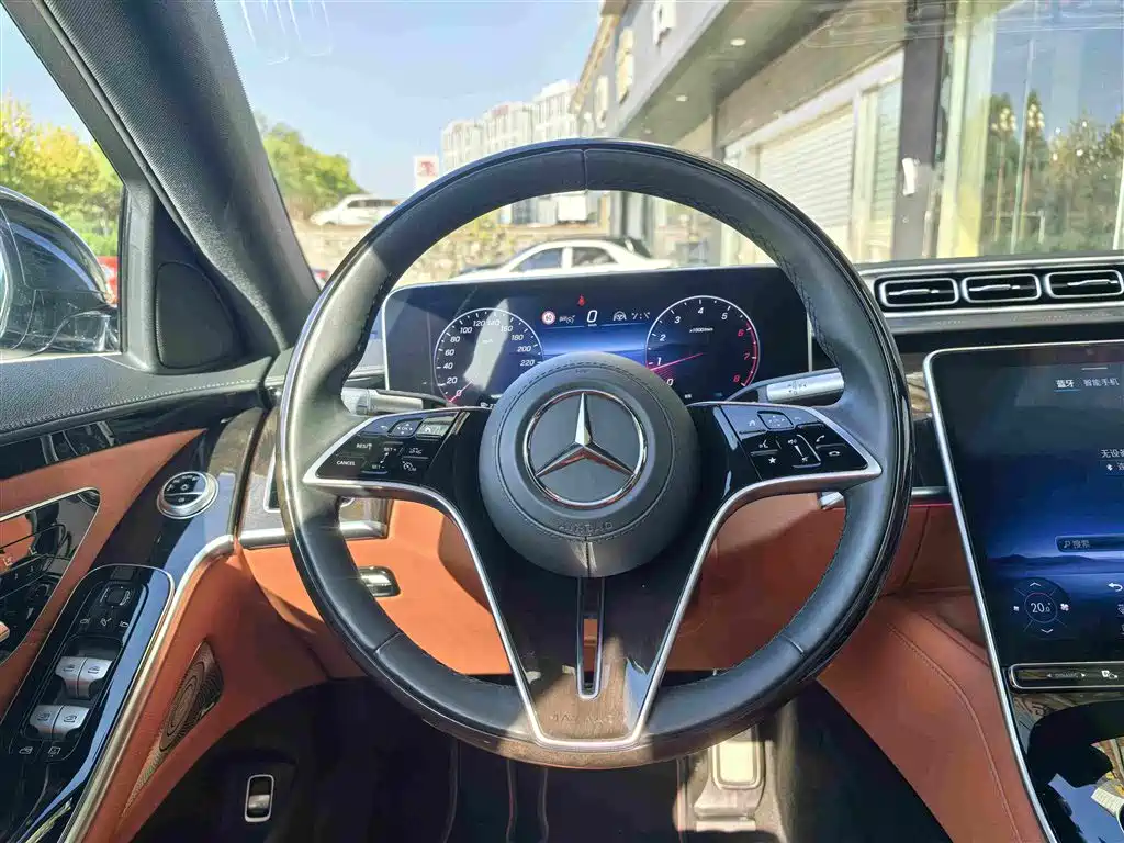 Mercedes-Benz S-Class 2024 — фото 11