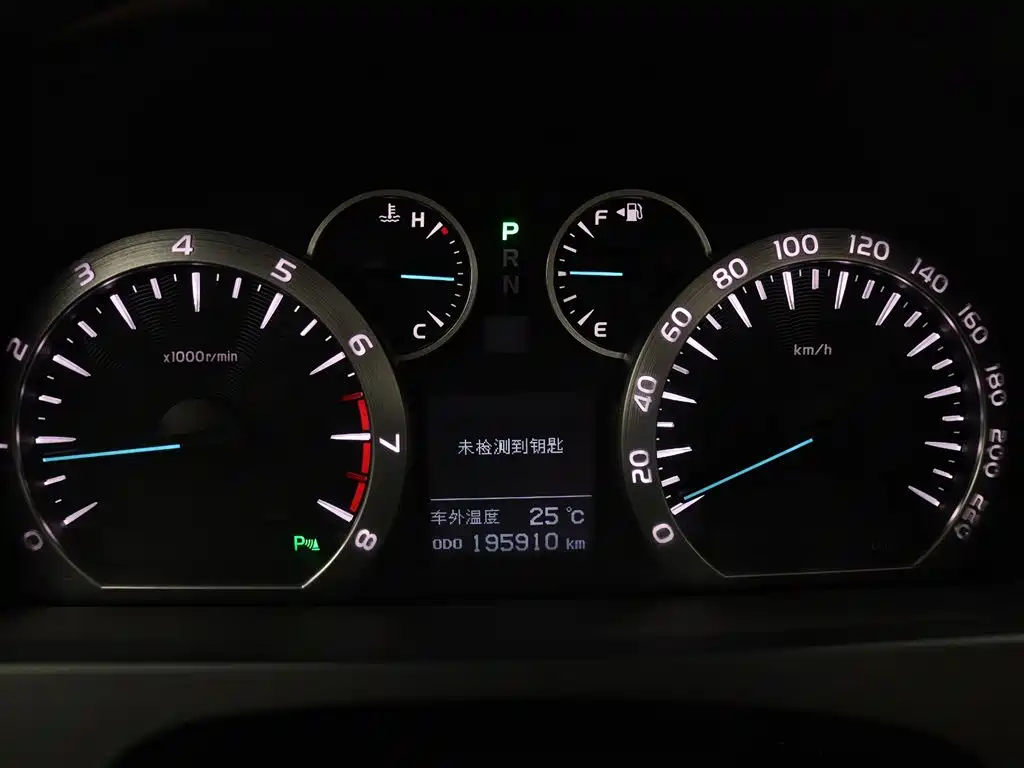Toyota Alphard 2015 — фото 28