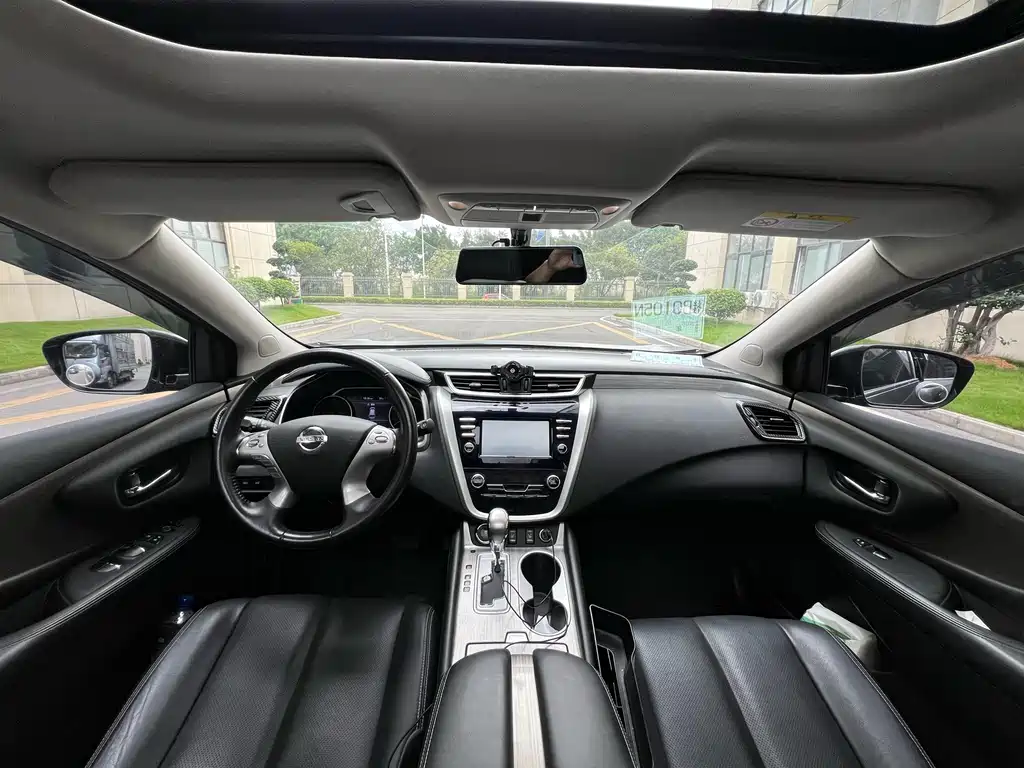 Nissan Murano 2018 — фото 17