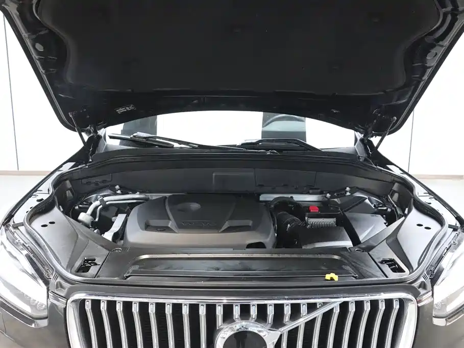 Volvo XC90 2020 — фото 10