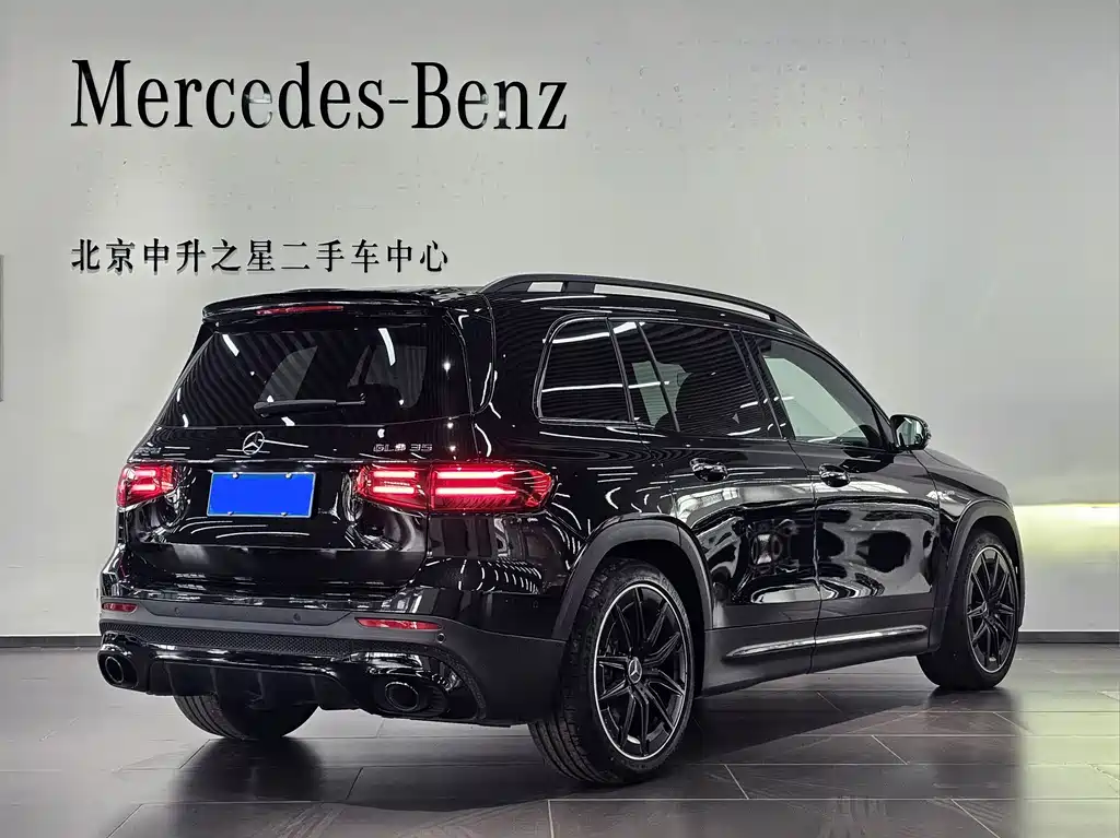 Mercedes-Benz GLB AMG 2025 — фото 3
