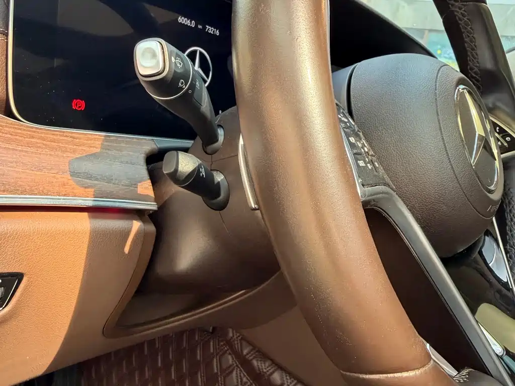 Mercedes-Benz E-Class 2023 — фото 14