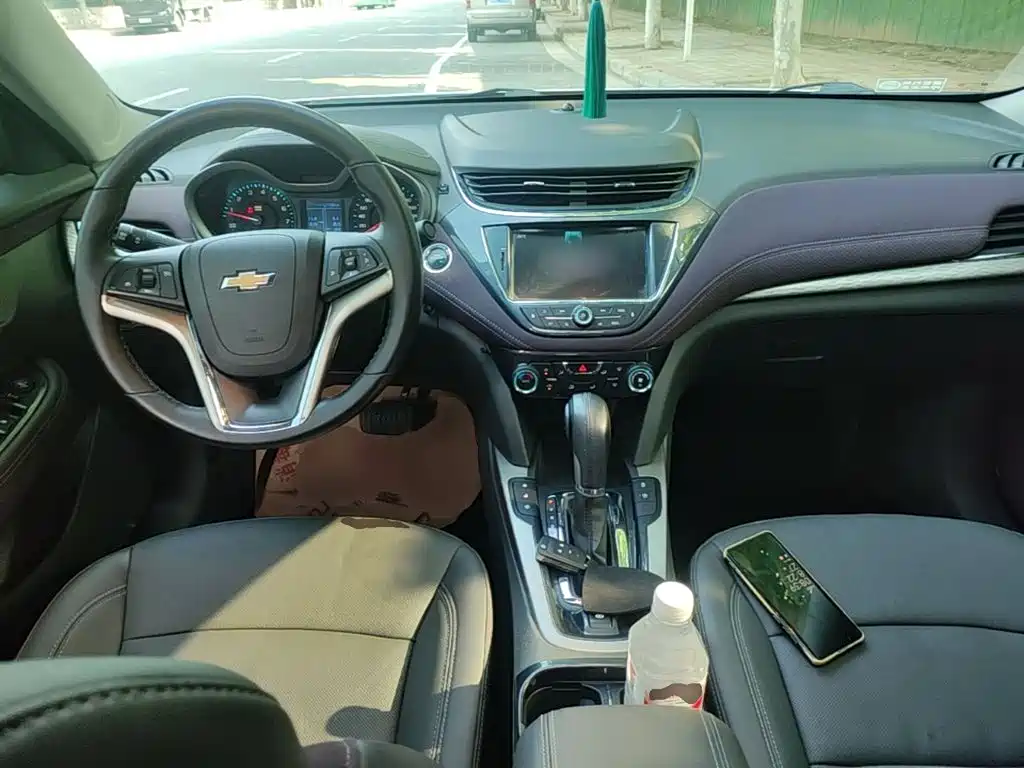 Chevrolet Malibu 2018 — фото 10