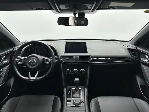 Mazda CX-4 2023