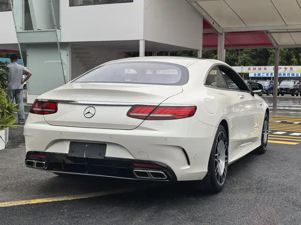 Mercedes-Benz S-Class 2021