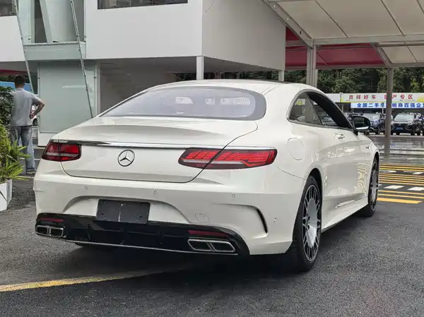 Mercedes-Benz S-Class 2021