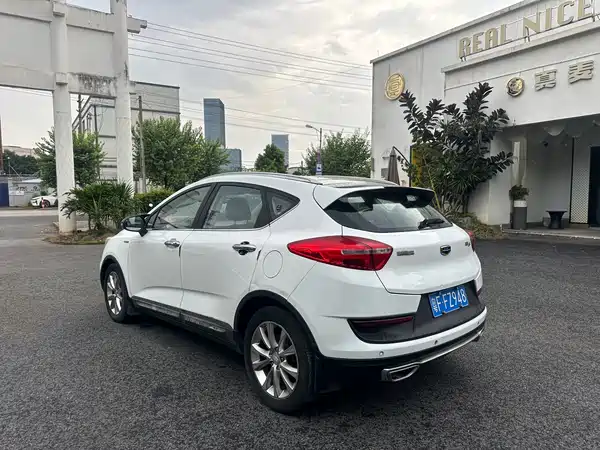 Geely Emgrand GS 2017