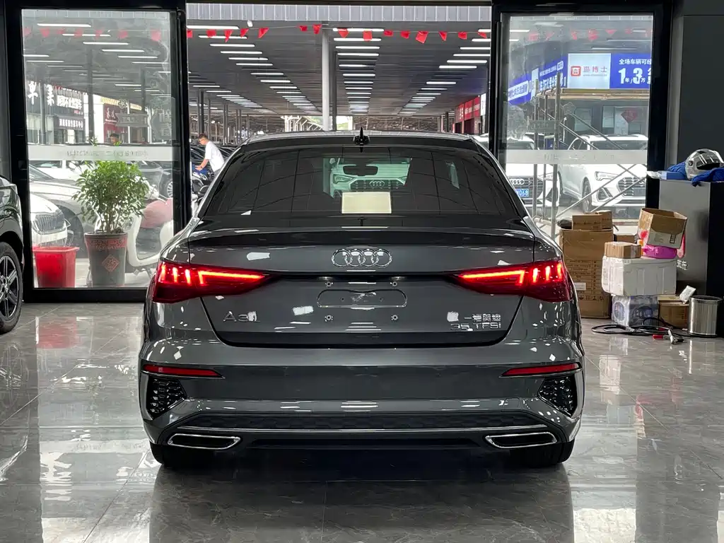 Audi A3 2023 — фото 16