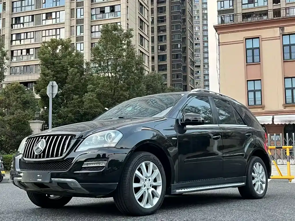 Mercedes-Benz M-Class 2011