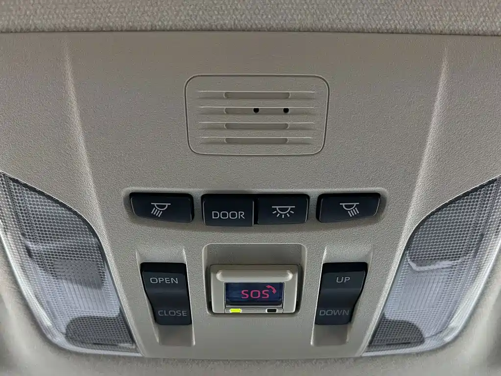 Toyota Corolla 2022 — фото 17