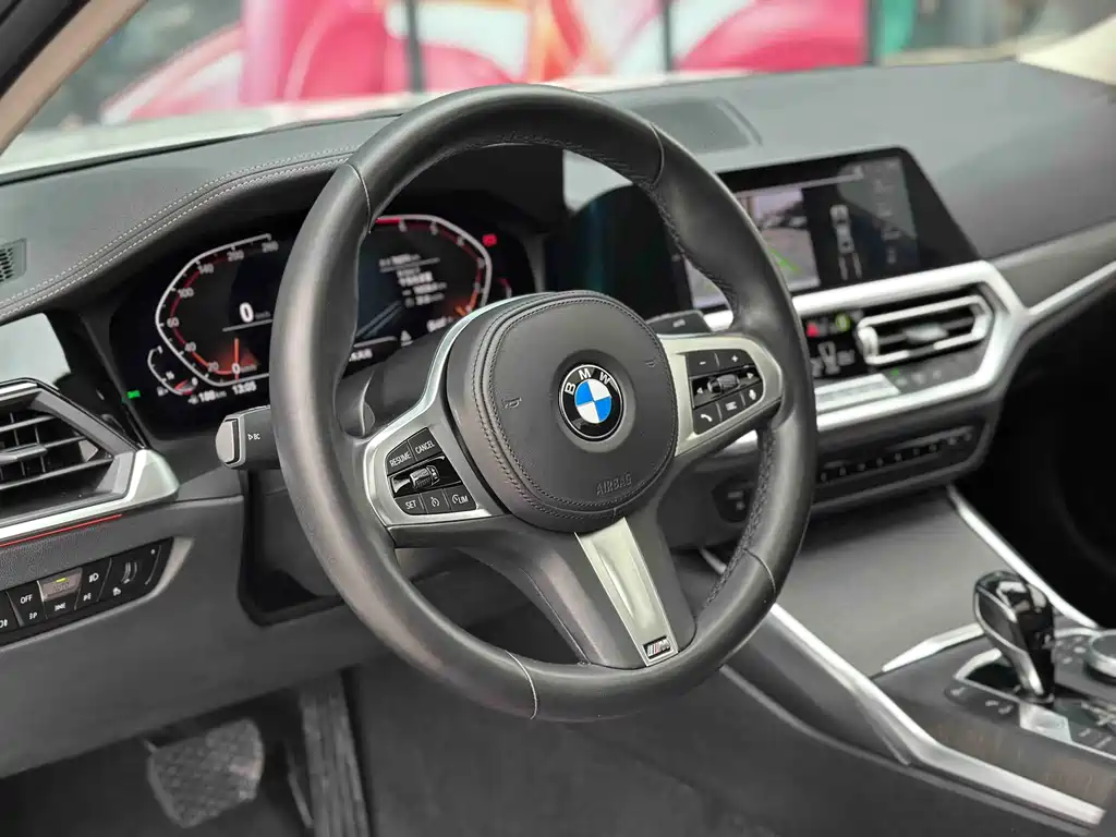 BMW 3 Series 2020 — фото 23