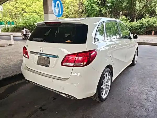Mercedes-Benz B-Class 2015