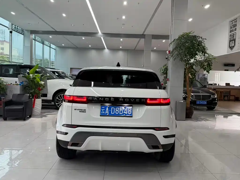 Land Rover Evoque 2020 — фото 16