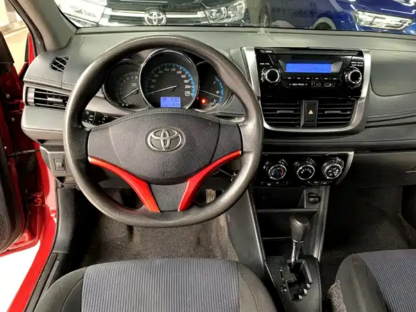 Toyota Yaris L 2016