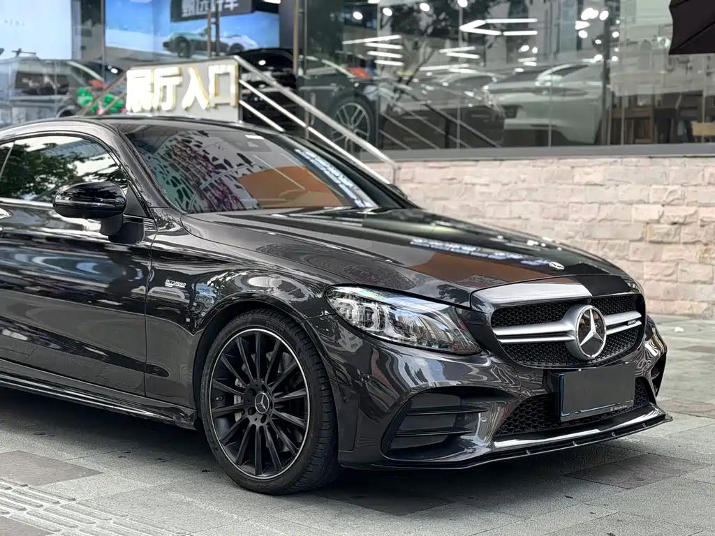 Mercedes-Benz C-Class AMG 2023 — фото 8